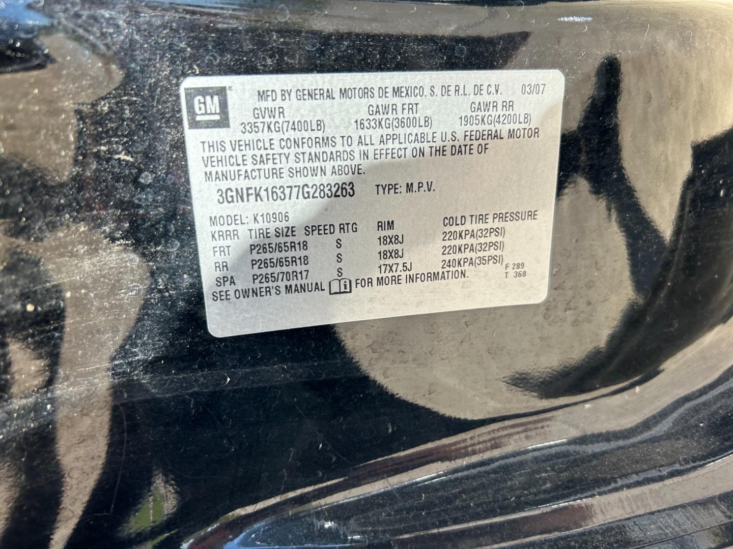 2007 BLACK /BLACK Chevrolet Suburban LS 1500 4WD (3GNFK16377G) with an 5.3L V8 OHV 16V FFV engine, 4-Speed Automatic Overdrive transmission, located at 17760 Hwy 62, Morris, OK, 74445, (918) 733-4887, 35.609104, -95.877060 - Photo#37